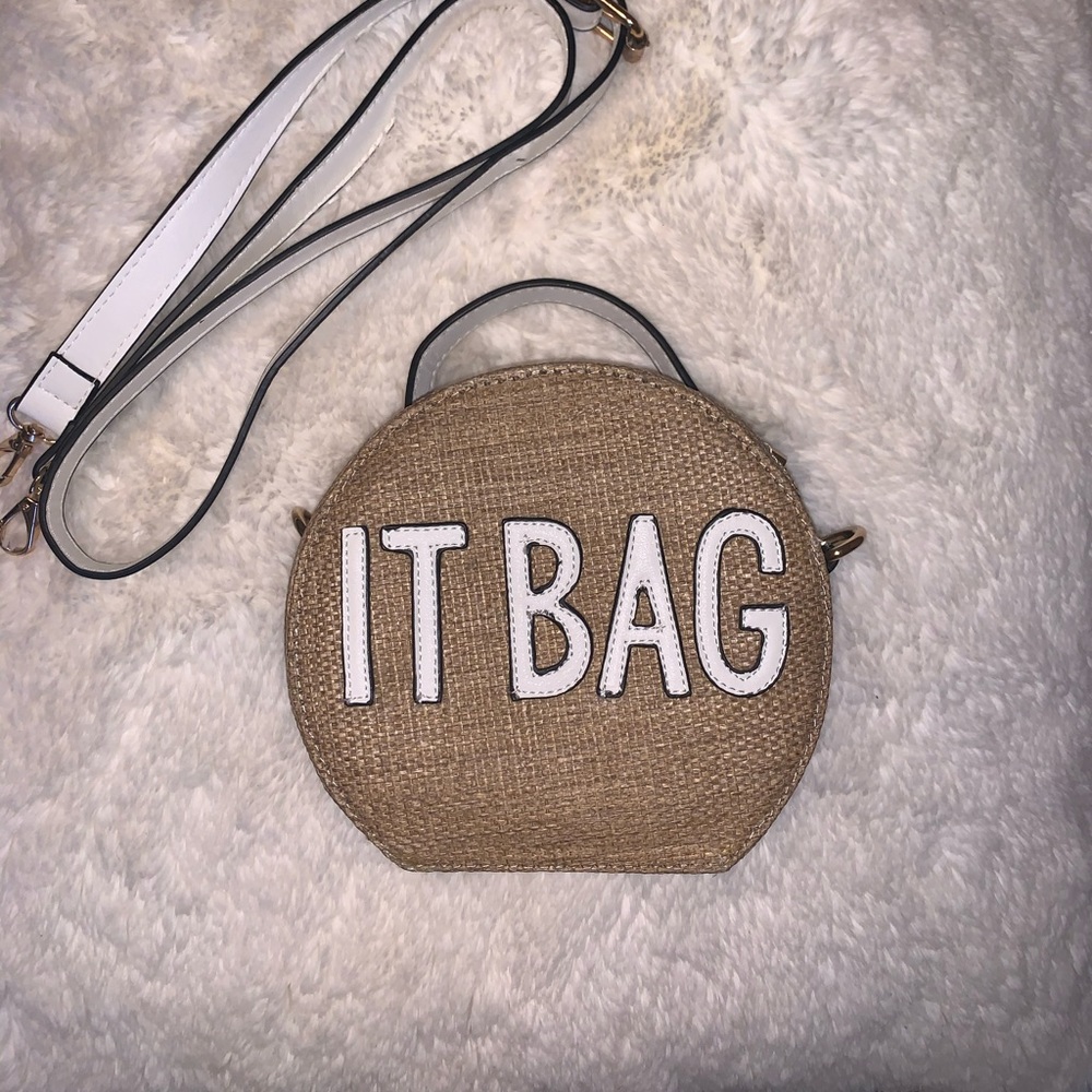 Coastal cross body